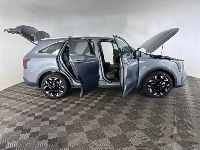Used 2025 Silver Kia SX image 15
