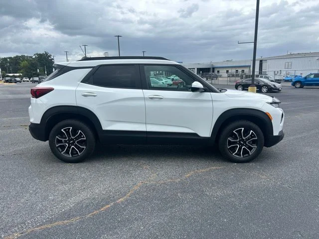 Used 2023 White Chevrolet ACTIV image 5