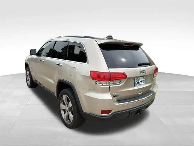 Used 2015 Beige Jeep Limited image 7