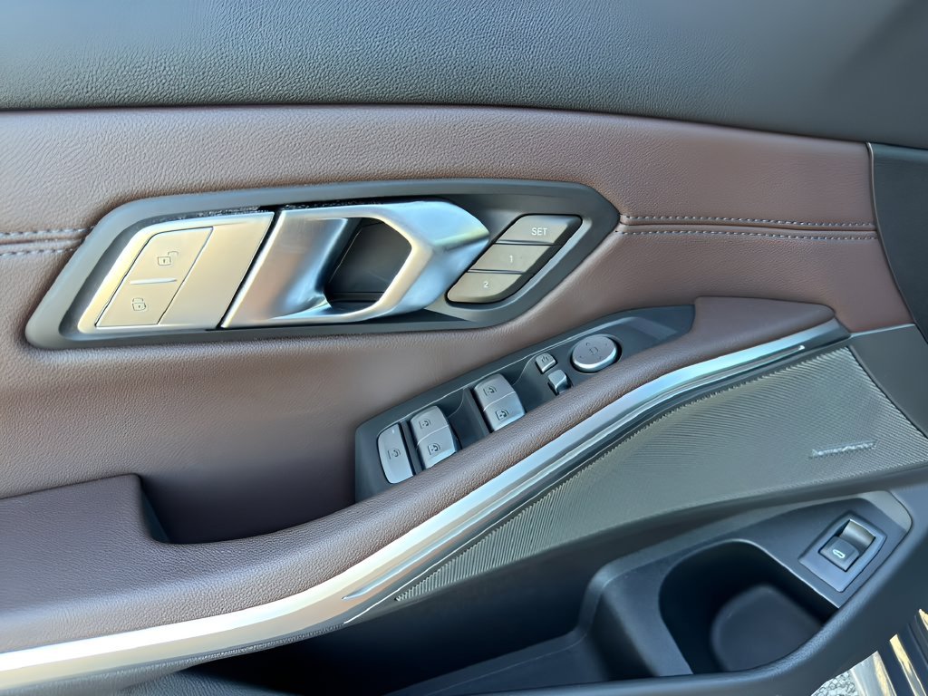 New 2026 Dravit Grey Metallic BMW 330i image 12