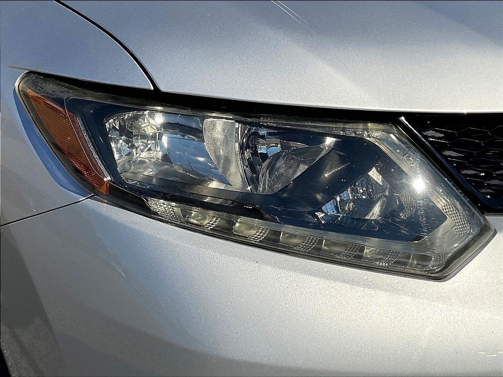 Used 2015 Silver Nissan S image 33