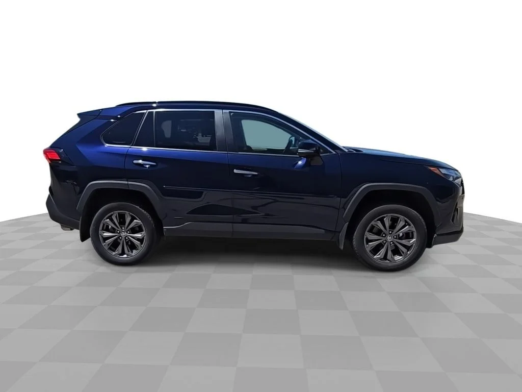 2024 Toyota RAV4 Limited - Photo 9