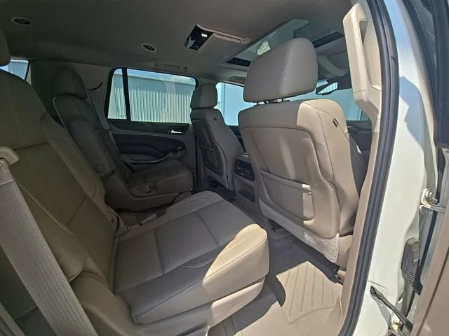 Used 2015 WHITE DIAMOND TRICOAT Chevrolet LT image 12