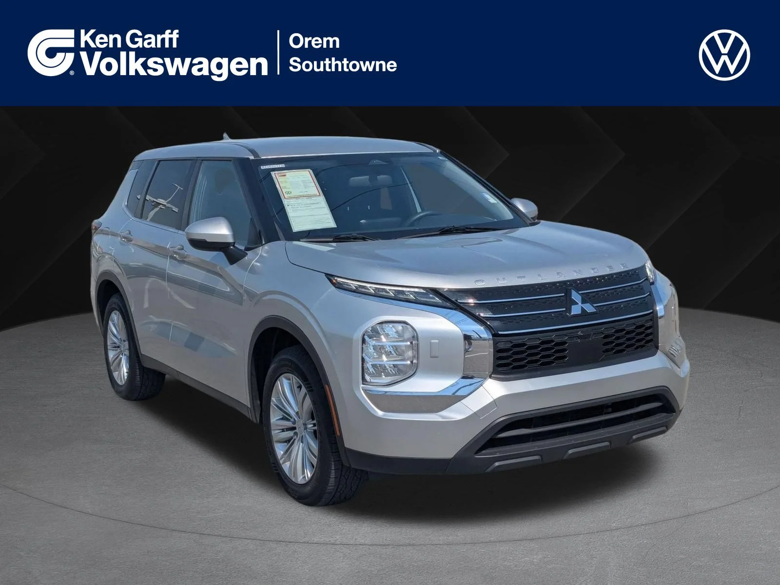 2024 Mitsubishi Outlander ES S-AWC's photo