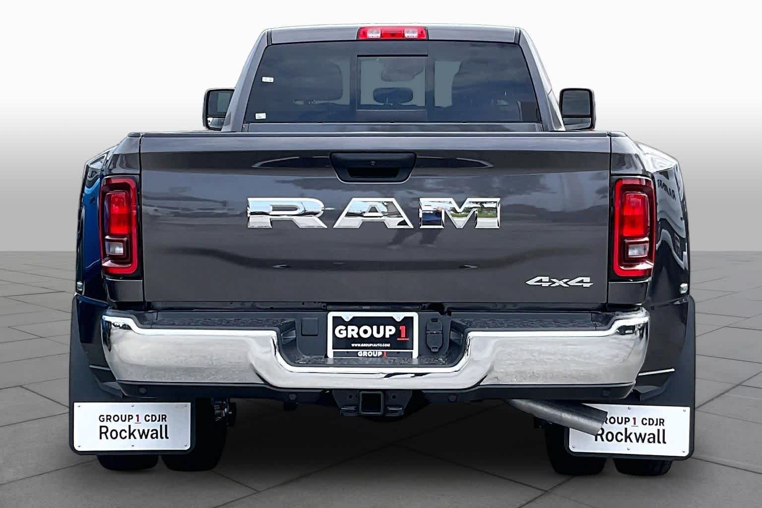 New 2026 Granite Crystal Metallic Clear-Coat Exterior Paint RAM Tradesman image 4