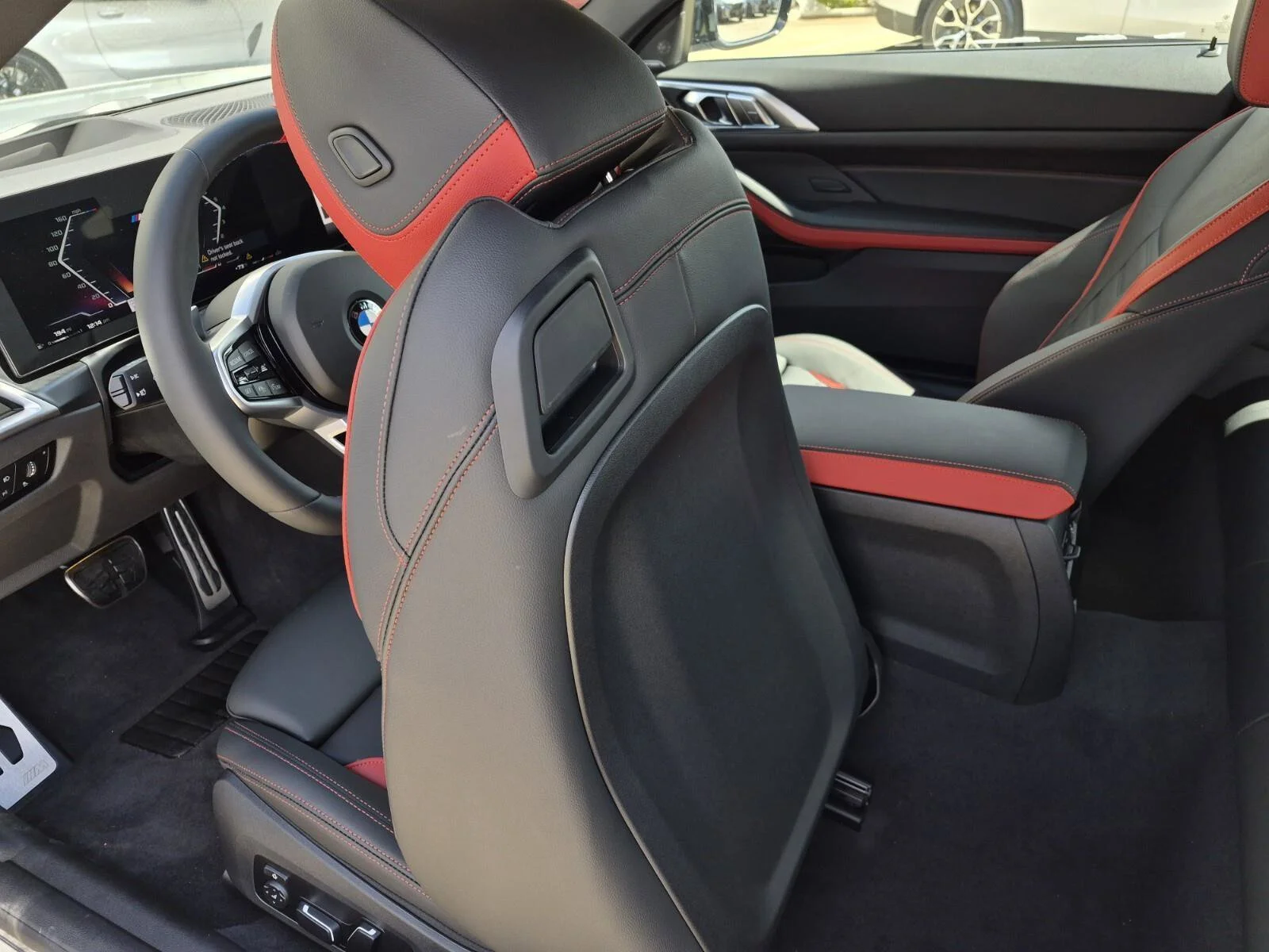 2026 BMW 4 Series M440i - Photo 21