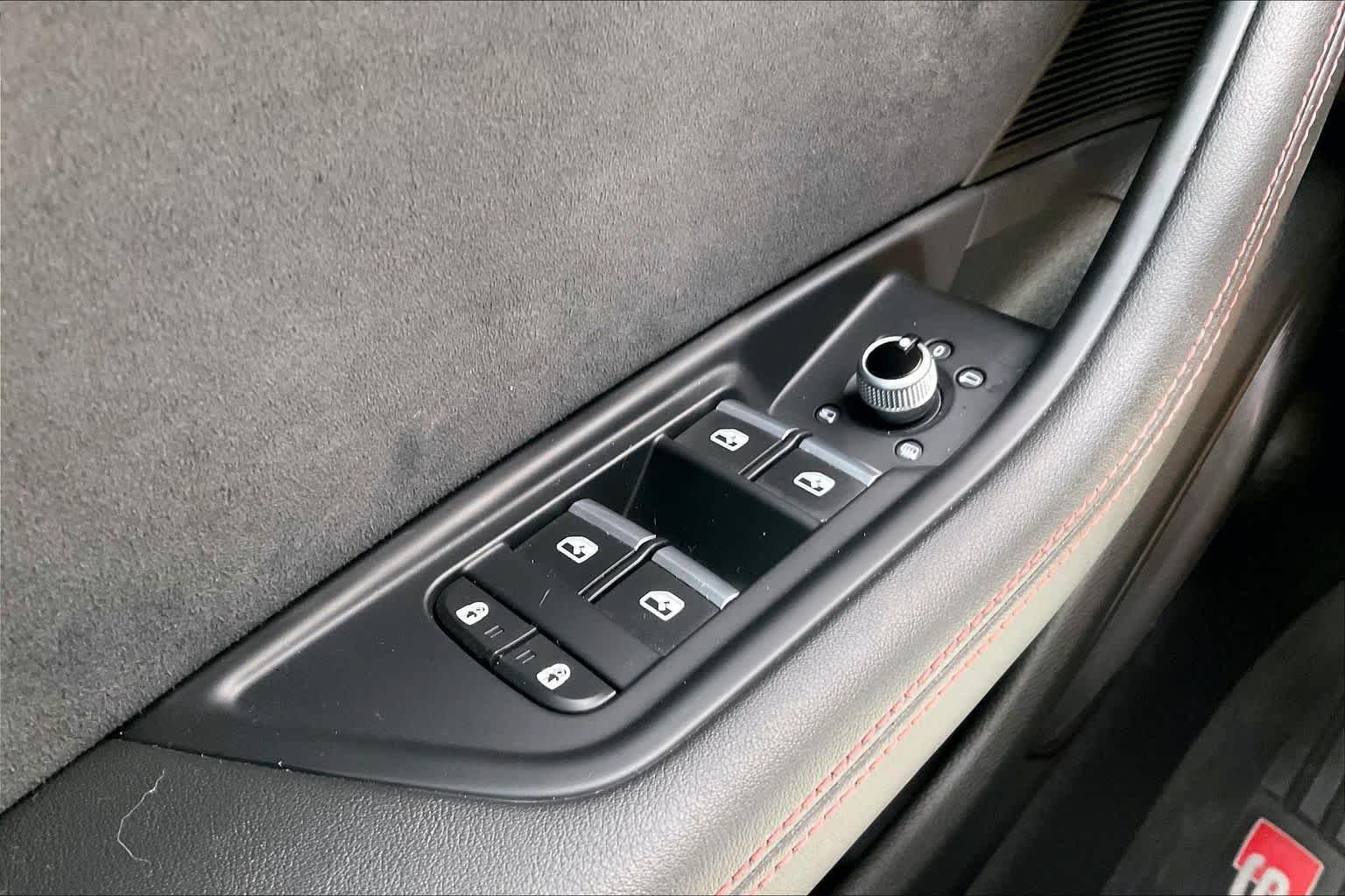 Used 2022 Mythos Black Metallic Audi Premium Plus image 33