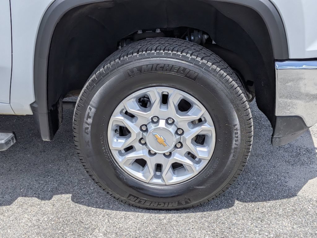 2025 Chevrolet Silverado 2500HD LT - Photo 10