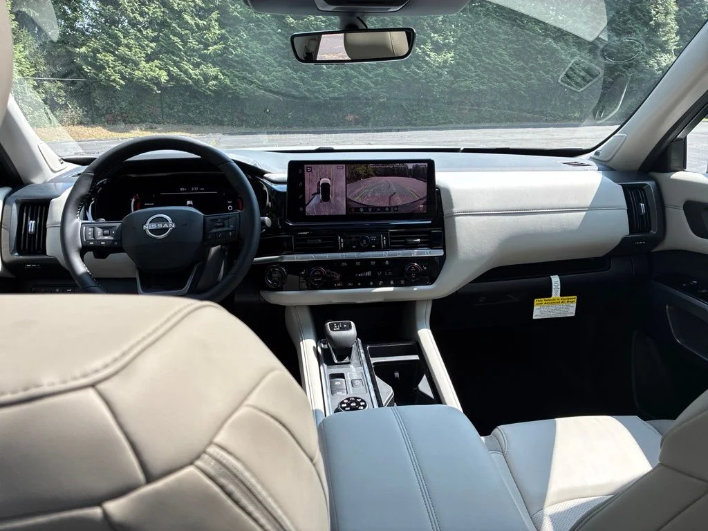 New 2026 Everest White Pearl TriCoat Nissan SL image 27