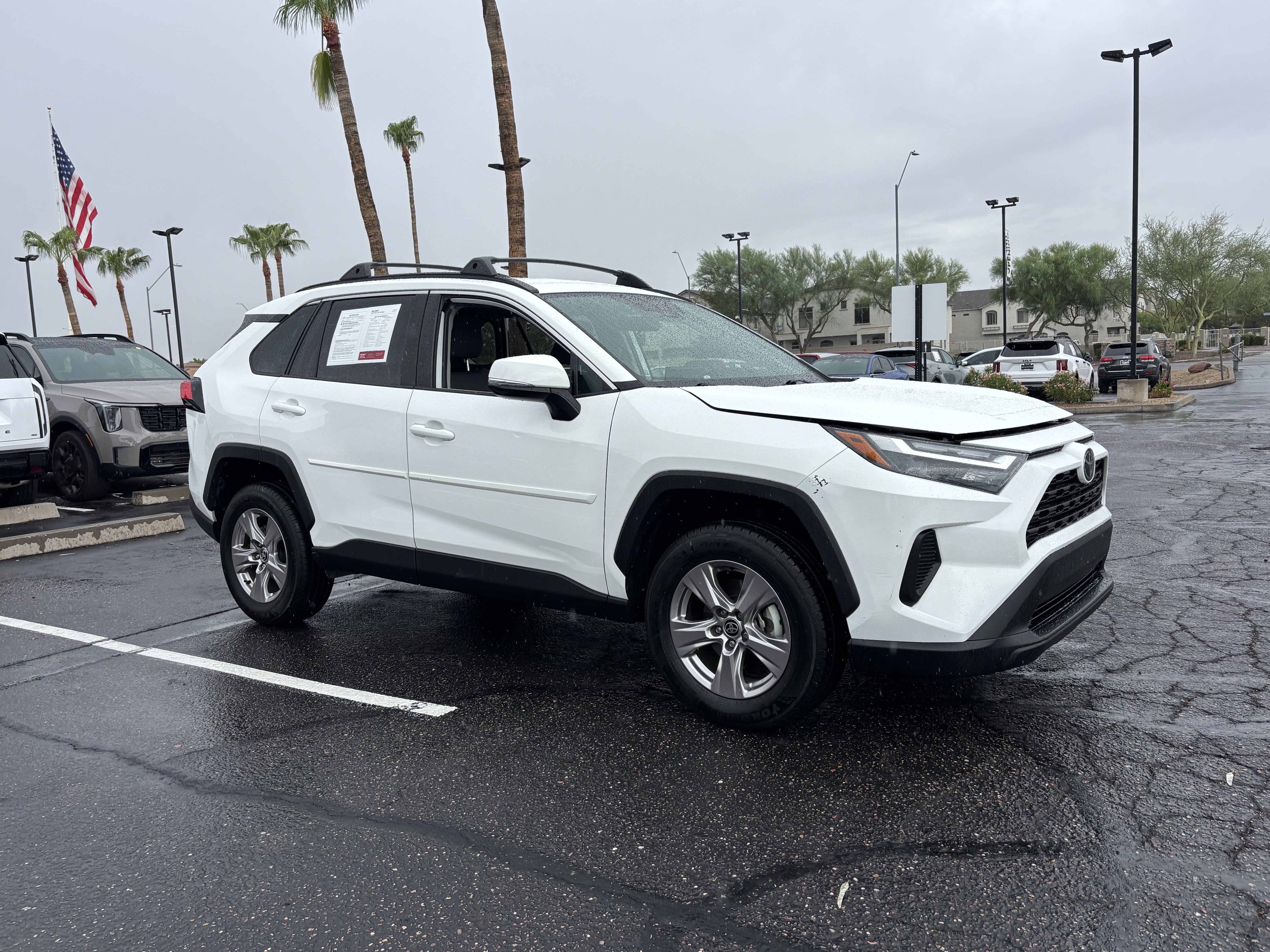 Used 2022 White Toyota XLE image 32