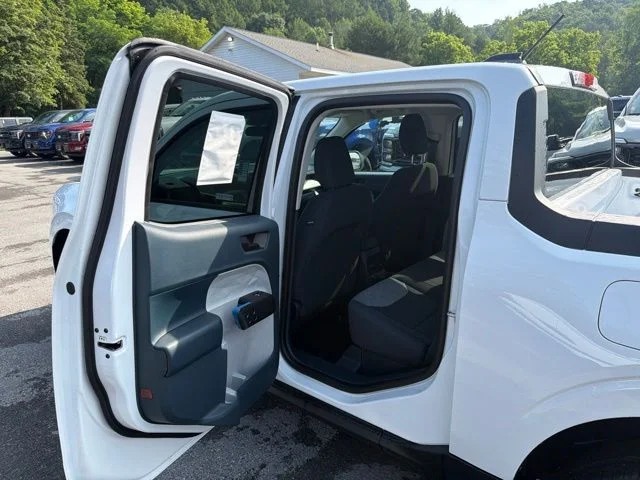 New 2026 Oxford White Ford XLT image 51