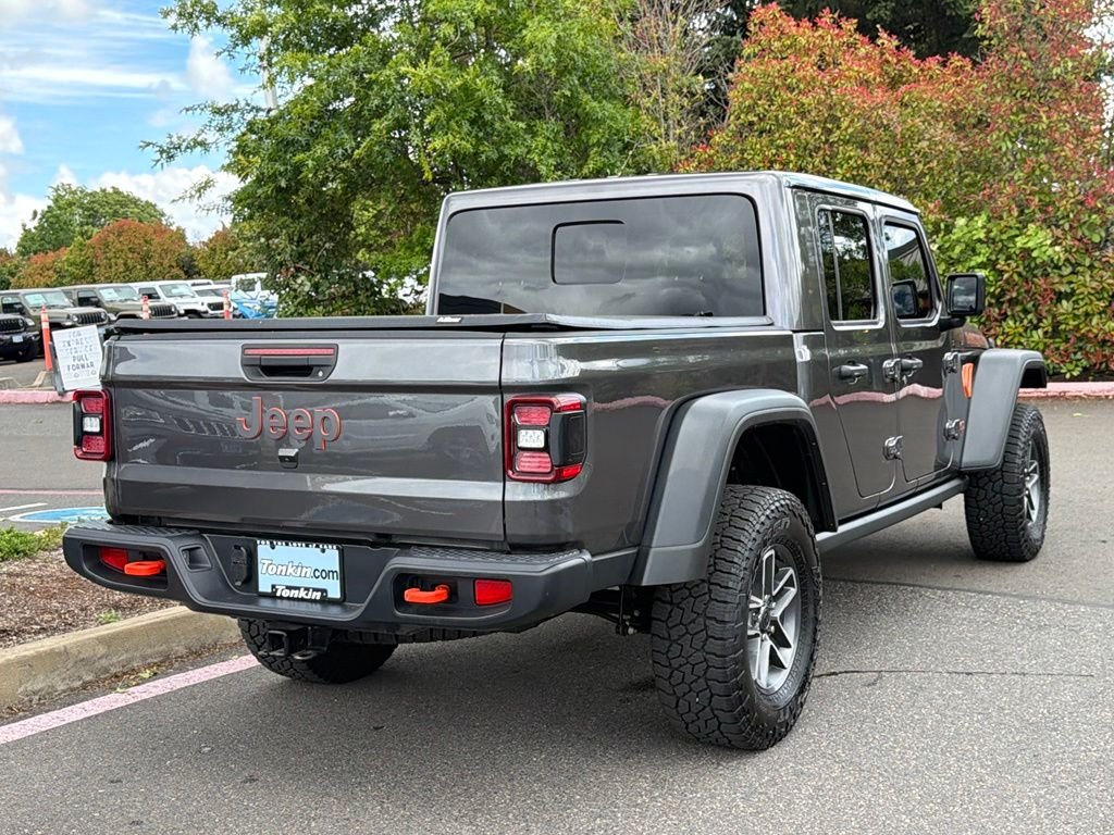 Used 2025 Granite Crystal Metallic Clearcoat Jeep Mojave image 7