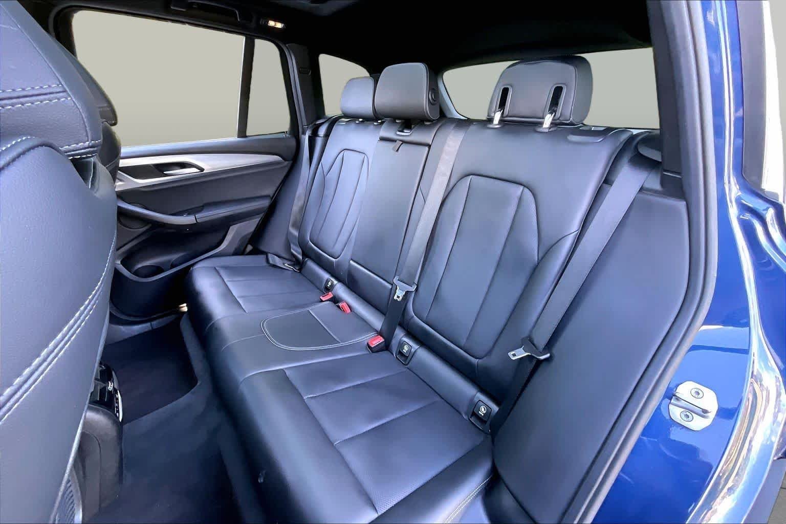 Used 2022 Phytonic Blue Metallic BMW xDrive30i image 20