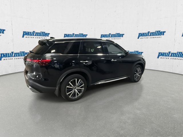 Used 2023 Black INFINITI Sensory image 12