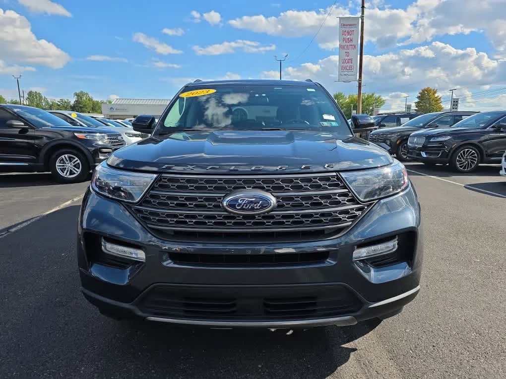 Used 2023 Stone Blue Metallic Ford XLT image 3