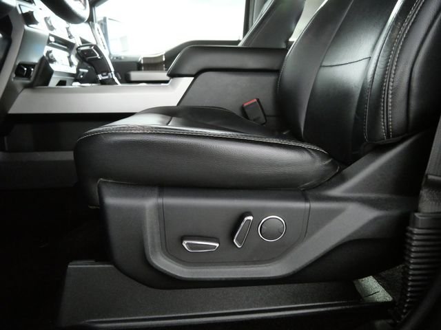 Used 2015  Ford Lariat image 19