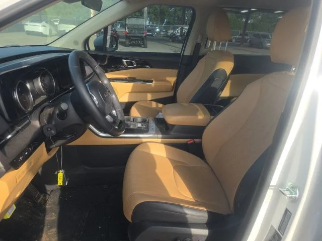 Used 2024 White Kia EX image 6