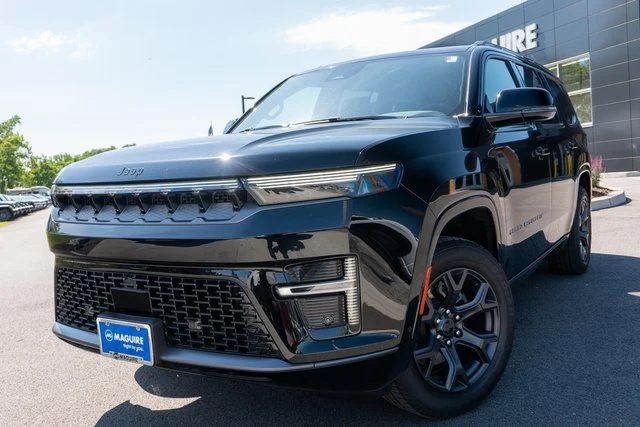 New 2026 High Gloss Black Jeep Limited Altitude image 1