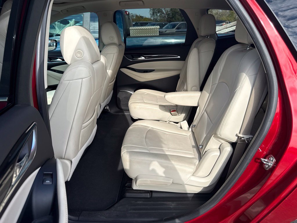Used 2023 Red Buick Essence image 5