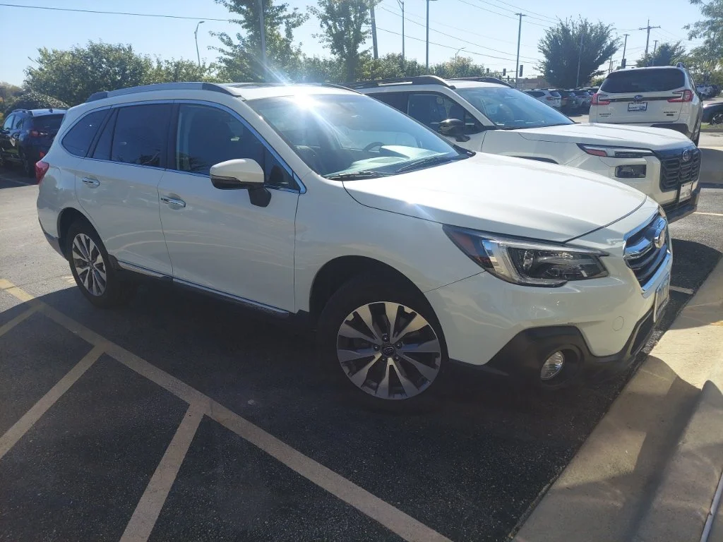 Used 2019 White Subaru 2.5i image 7