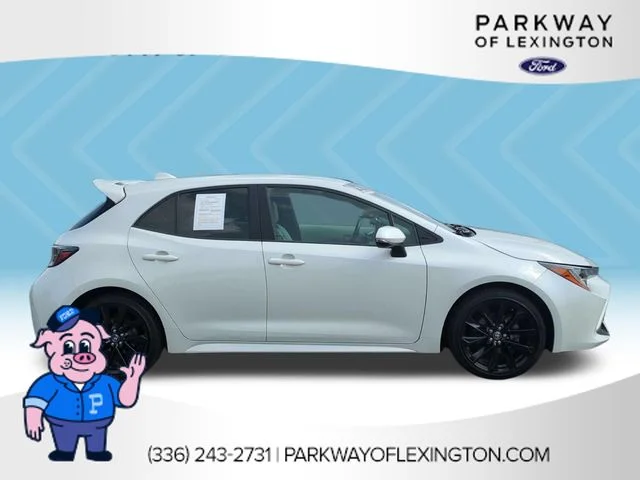 Used 2019 White Toyota XSE image 6