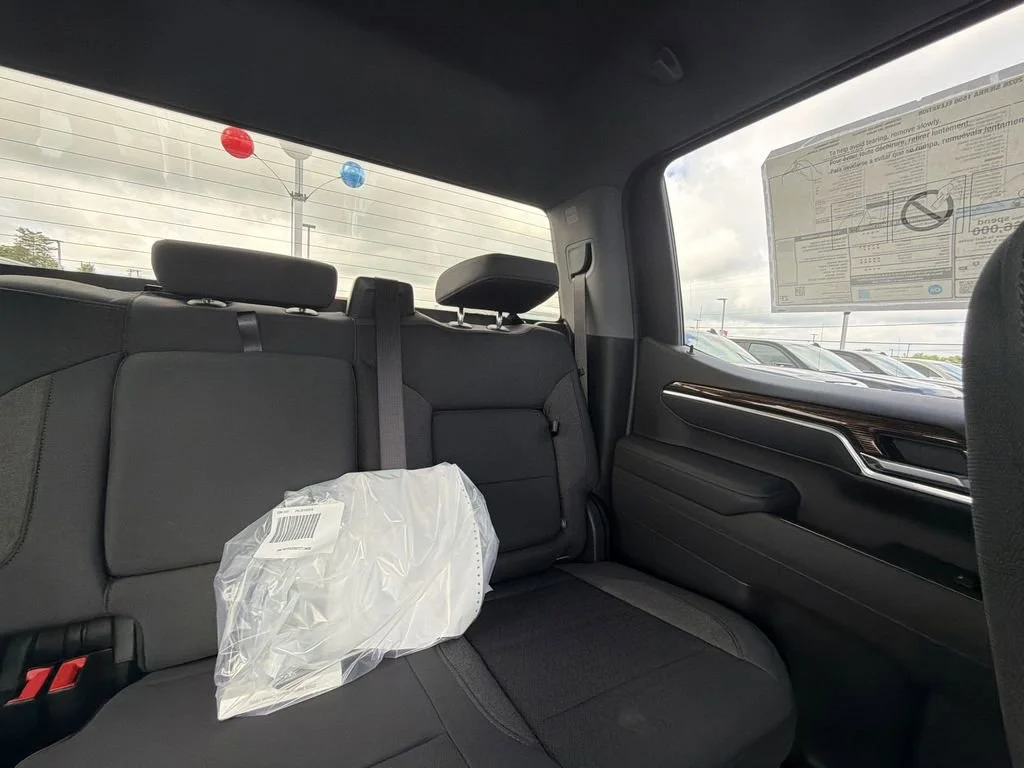 New 2026 Sterling Metallic GMC Elevation image 14
