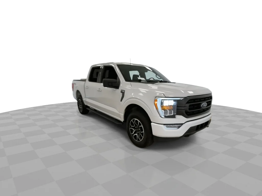 Used 2023 WHITE Ford XLT image 3