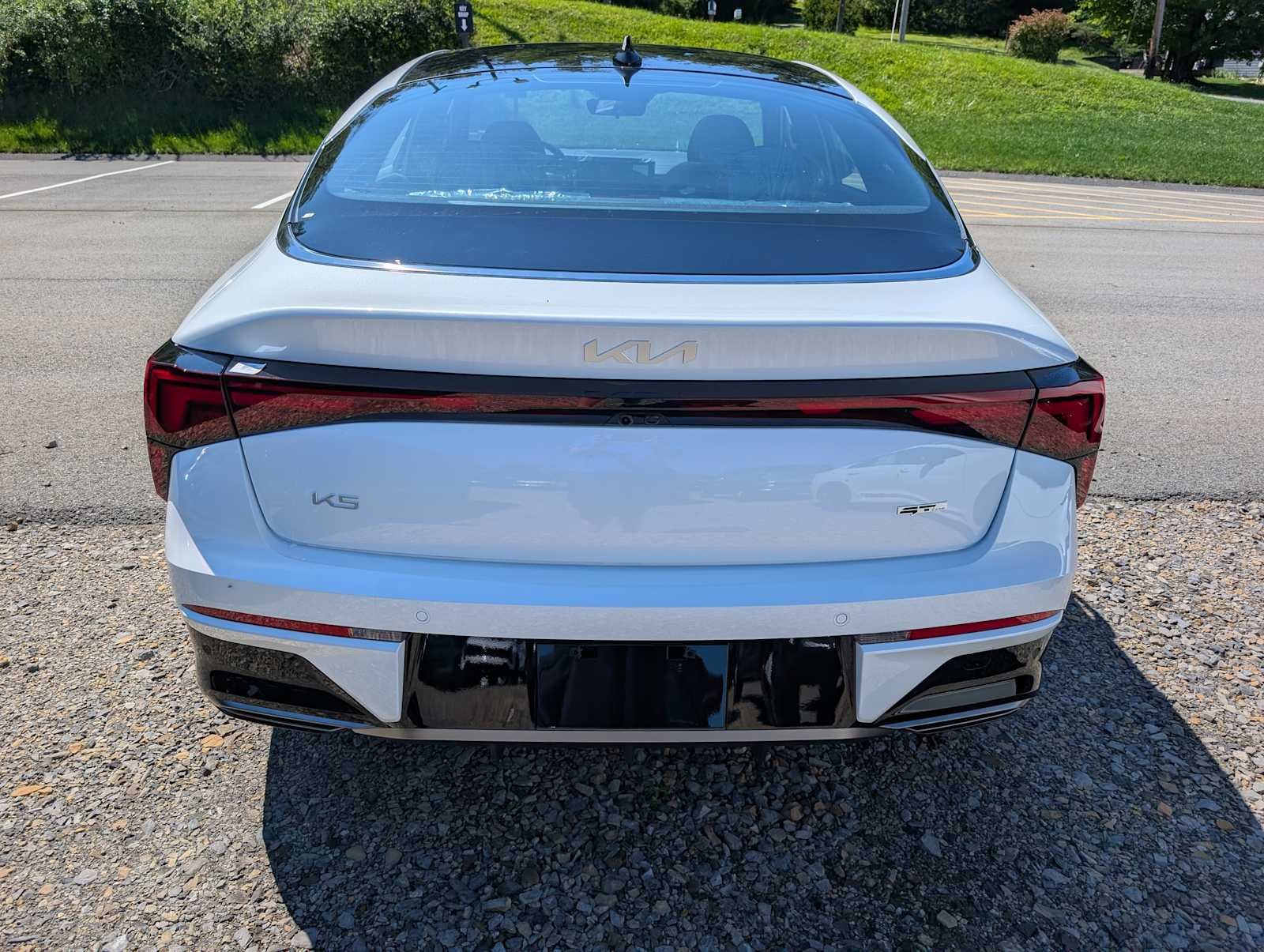New 2026 Snow White Pearl Kia GT-Line image 8