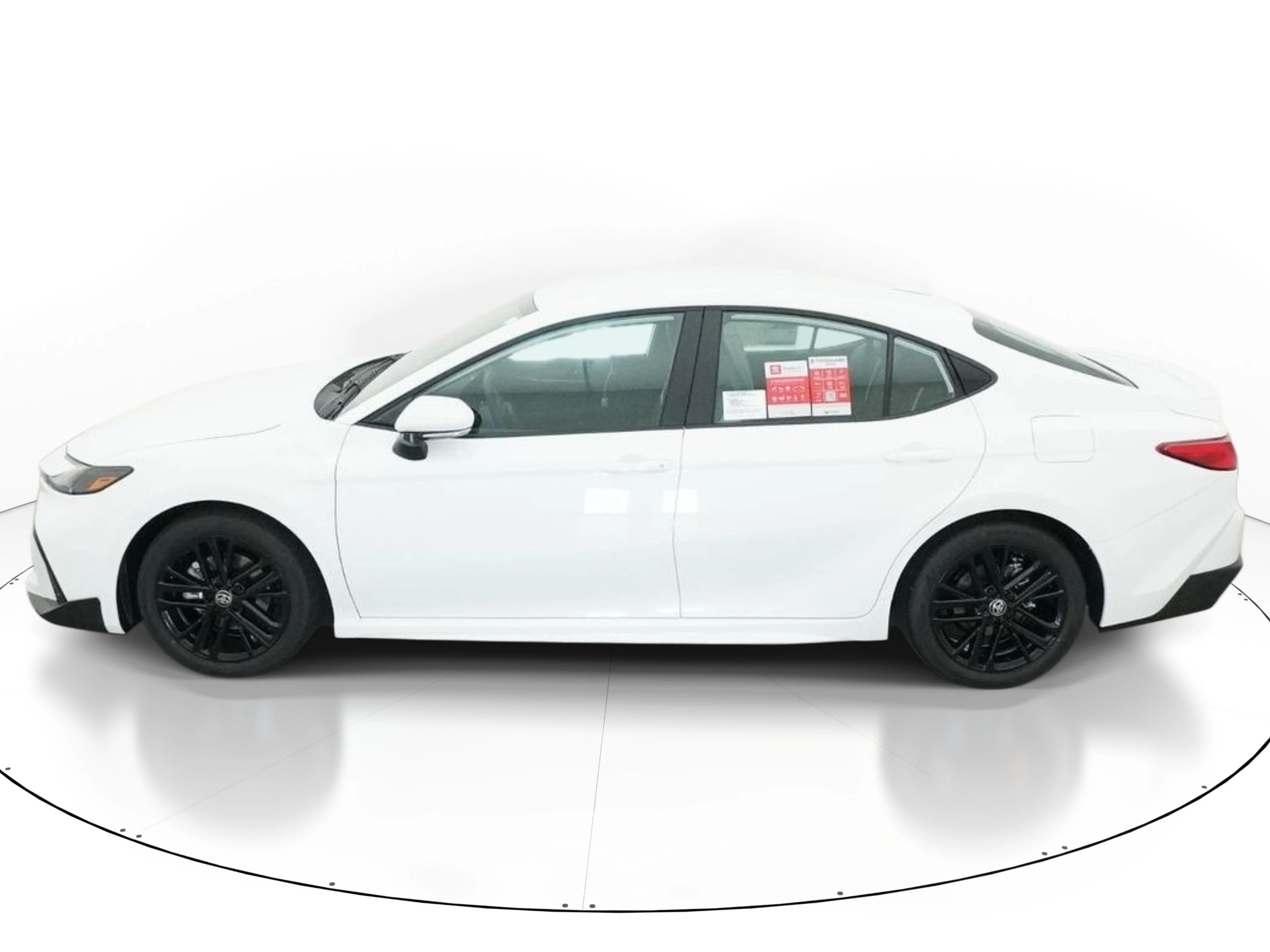 Used 2026 Ice Cap Toyota SE image 3