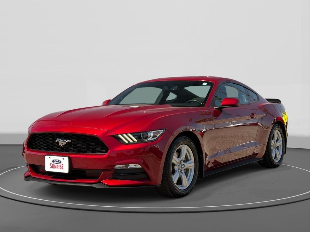 2017 Ford Mustang V6 Coupe's photo