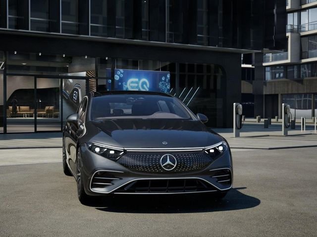 New 2026 Graphite Grey Metallic Mercedes-Benz 450 image 8
