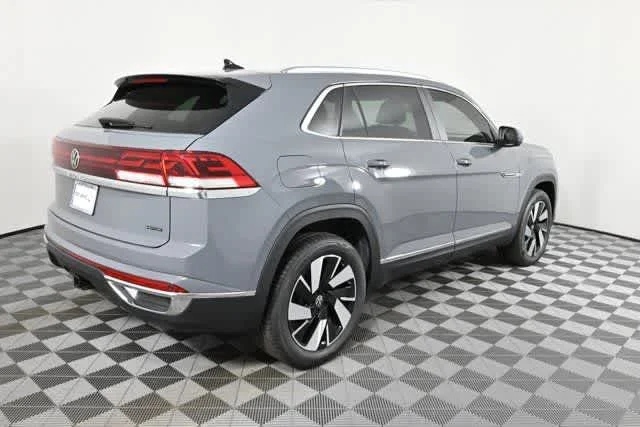 New 2026 Pure Gray Volkswagen 2.0T SEL image 6