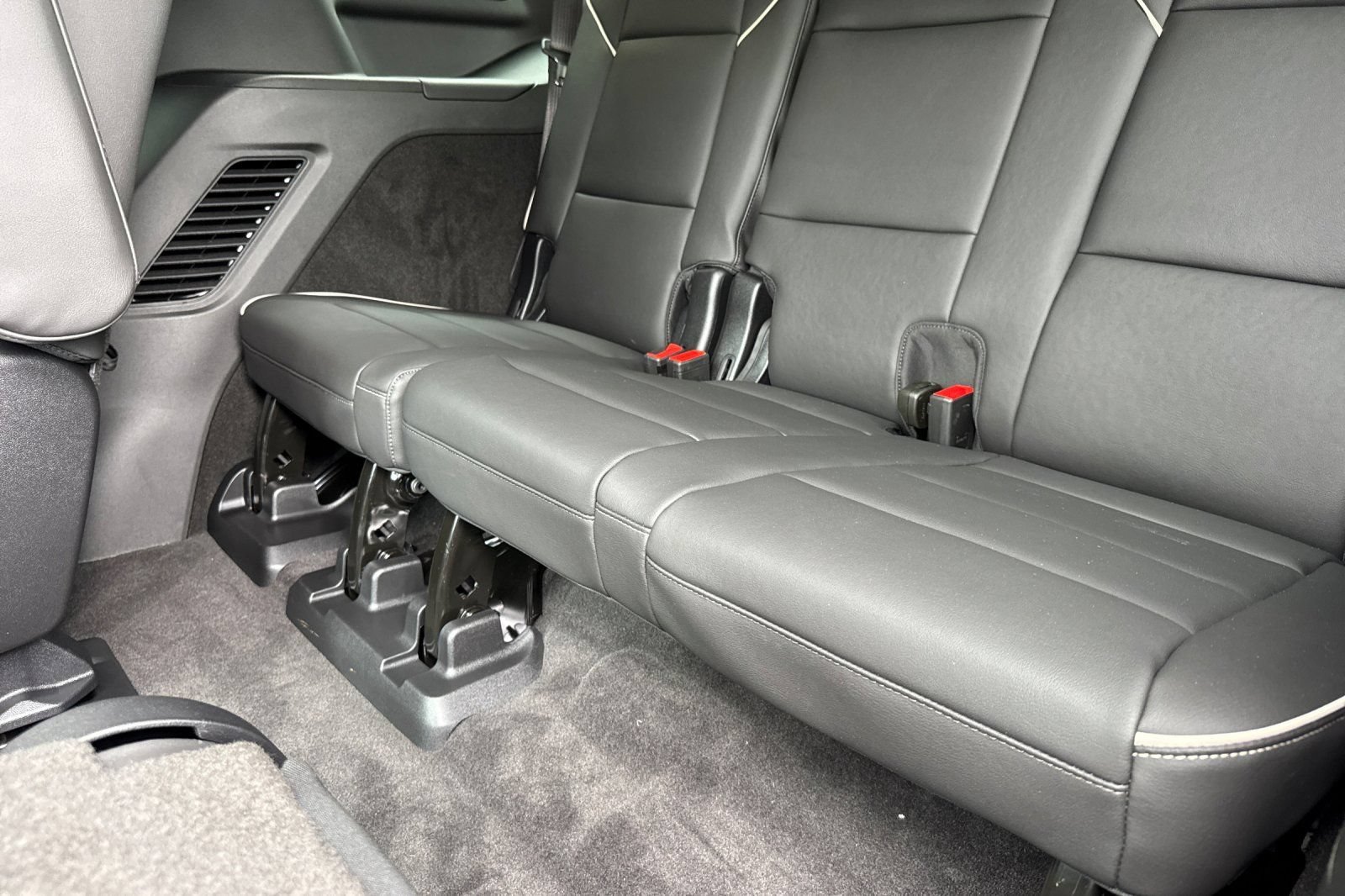 2026 Cadillac Escalade Luxury - Photo 16