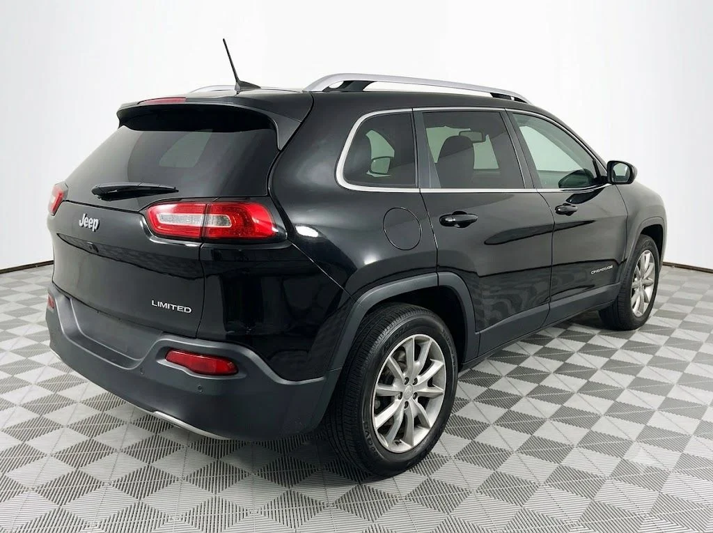 Used 2018 Black Jeep Limited image 2