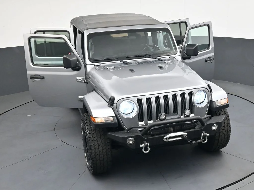 Used 2020 Billet Silver Metallic Jeep Unlimited Sahara image 44