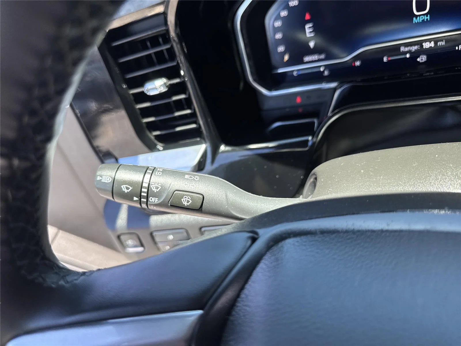 Used 2025 Summit White Chevrolet LT image 20