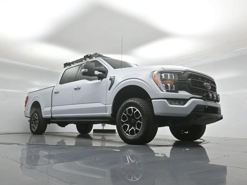 Used 2022 White Ford XLT image 44