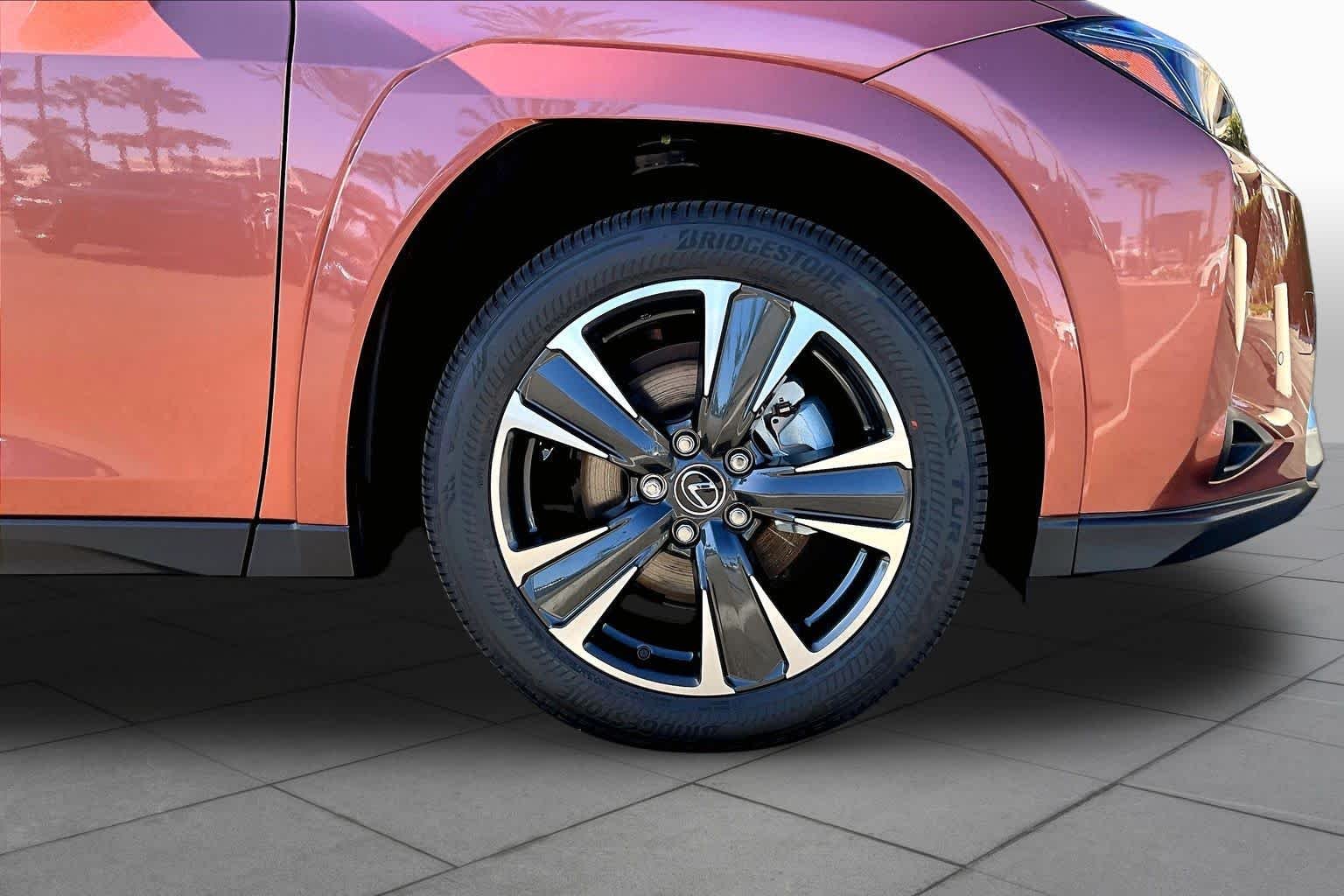 New 2026 Copper Crest Lexus Premium image 9