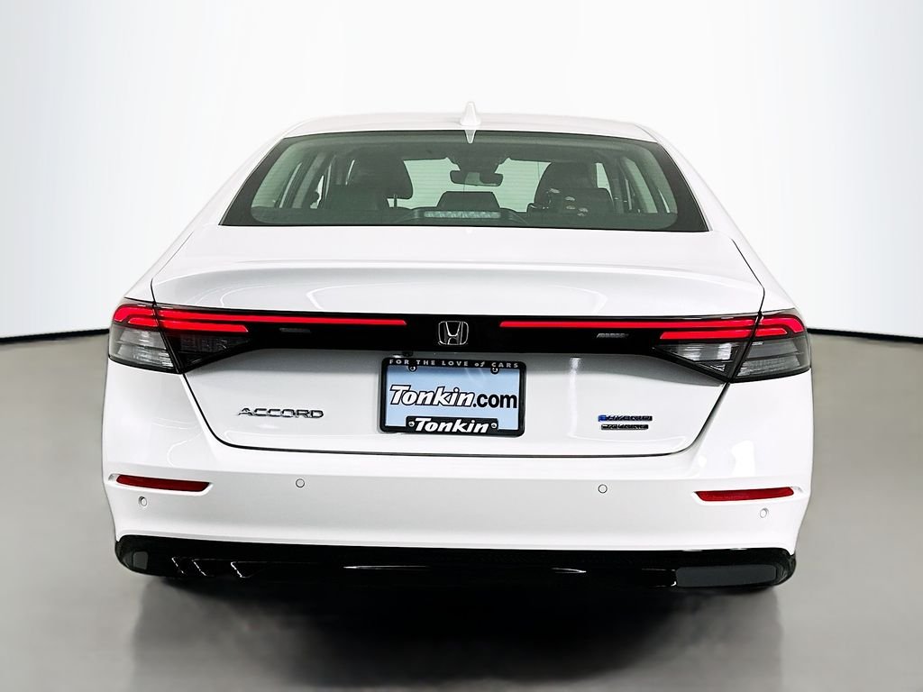 New 2026 Platinum White Pearl Honda Touring image 6