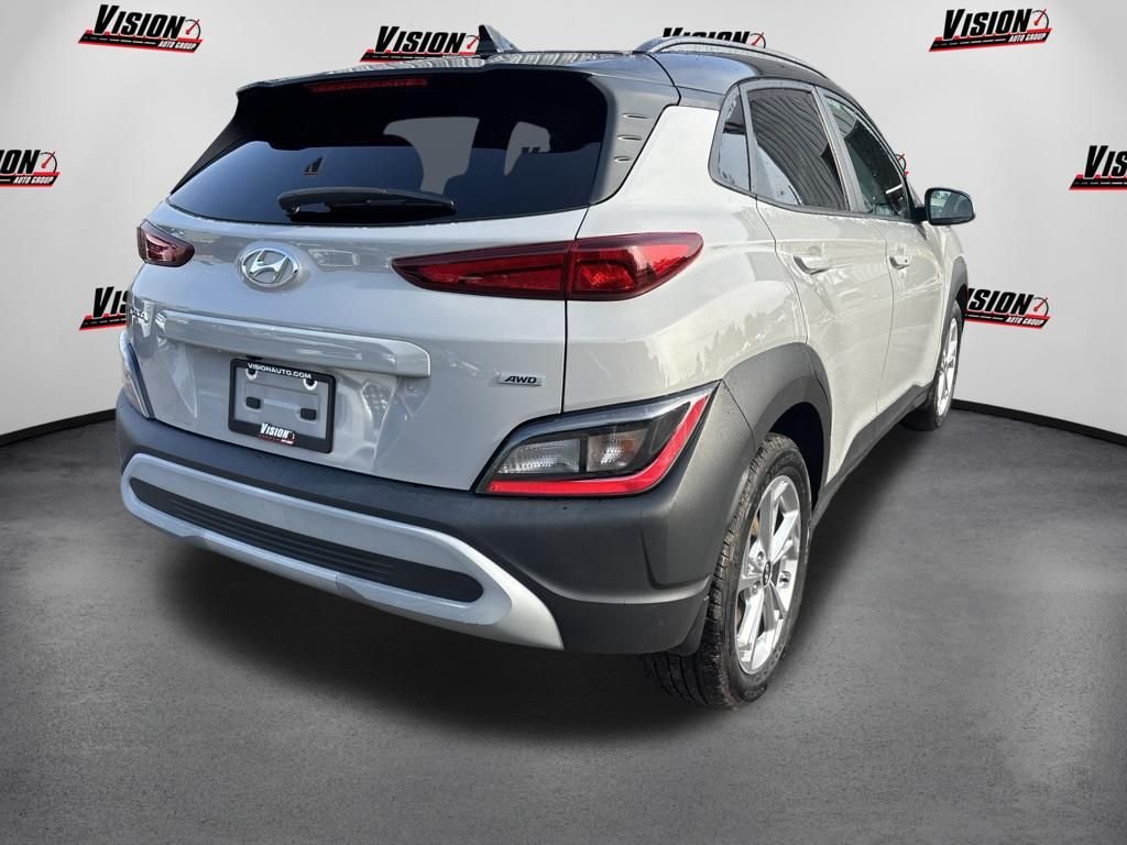 Used 2022 Silver Hyundai SEL image 5