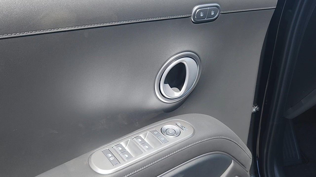New 2026 Abyss Black Pearl Hyundai SEL Premium 8P image 7