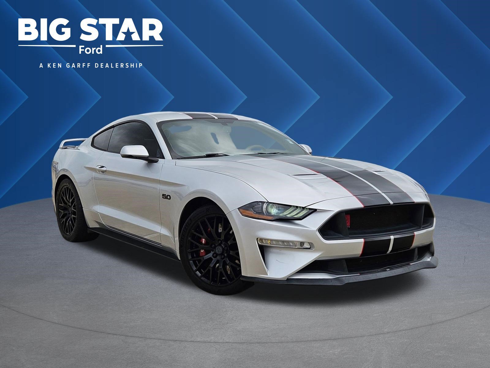 2019 Ford Mustang GT Coupe Premium's photo