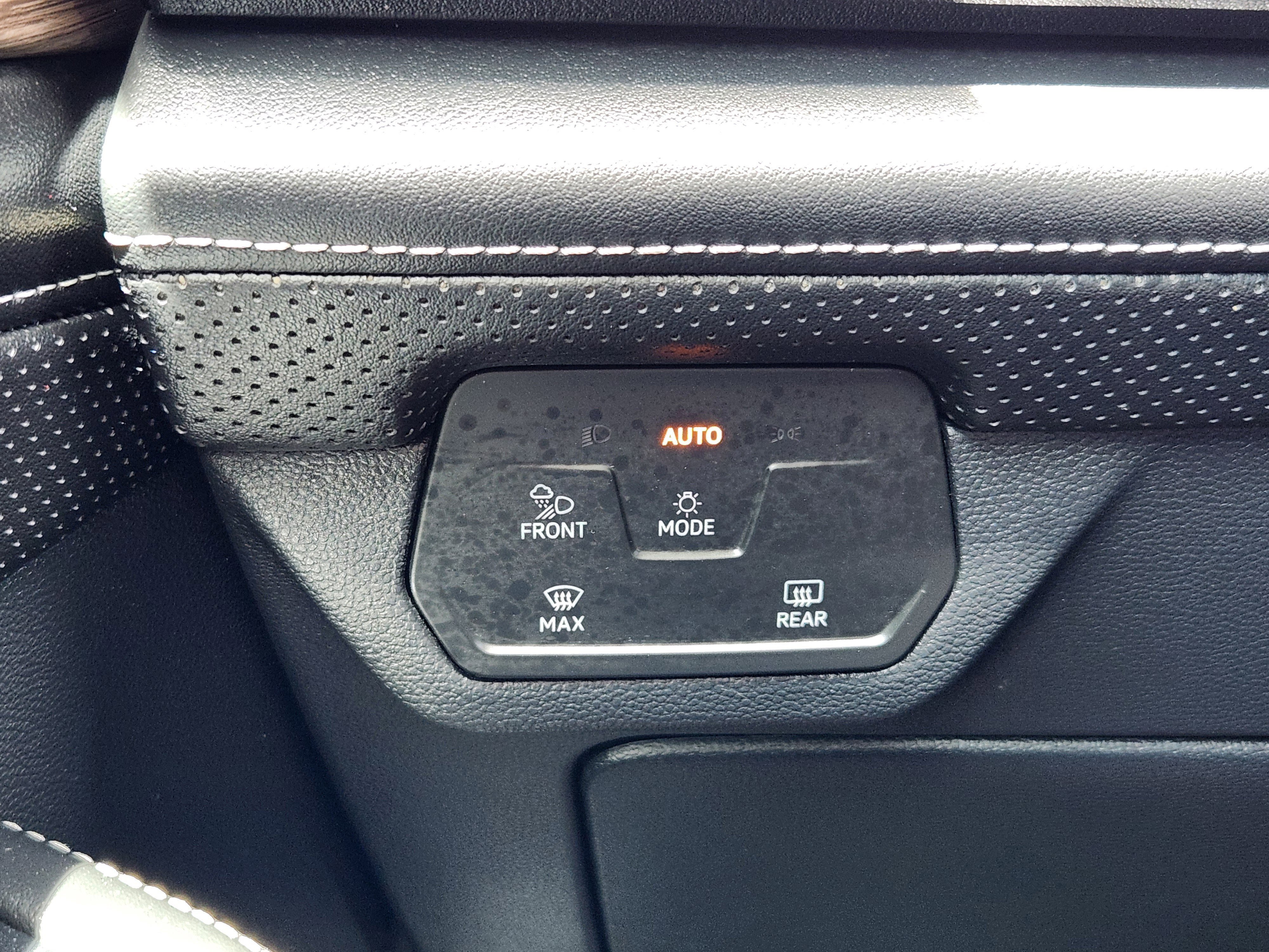 2024 Volkswagen Atlas SEL Premium R-Line - Photo 19