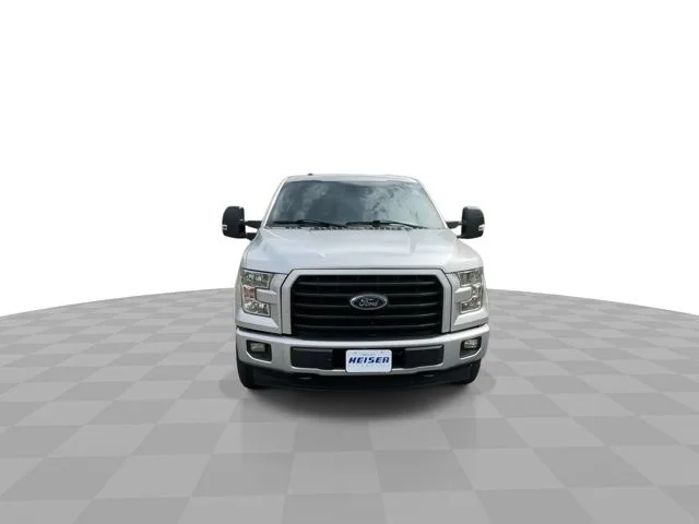 Used 2017 Ingot Silver Ford XLT image 3