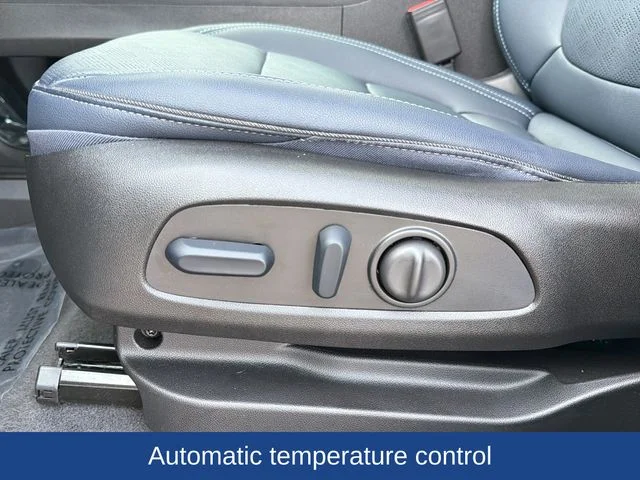 Used 2023 White Chevrolet Premier image 21