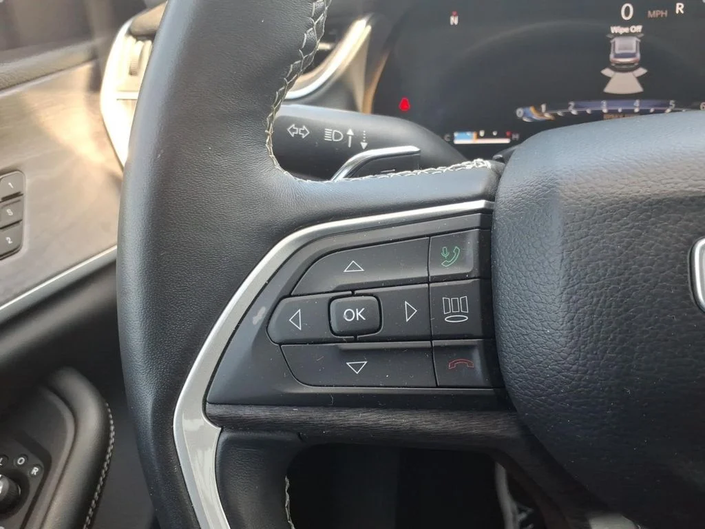 Used 2022 White Jeep Limited image 24