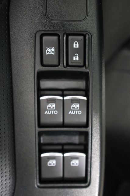Used 2018 Crystal White Pea Subaru Premium Black Edition w/EyeSight image 23