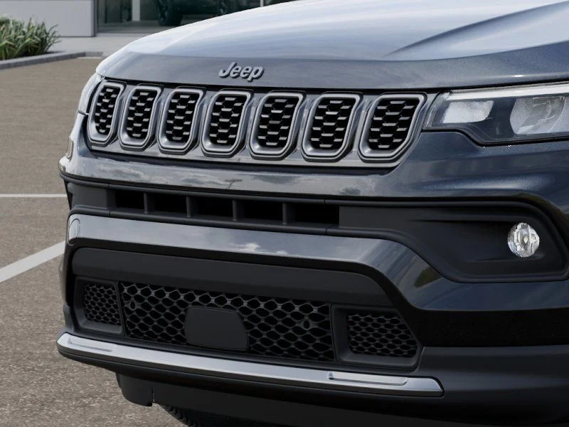 New 2026 Diamond Black Crystal Pearlcoat Jeep Latitude image 12