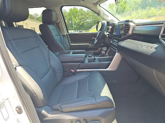 Used 2023 White Toyota SR5 image 6