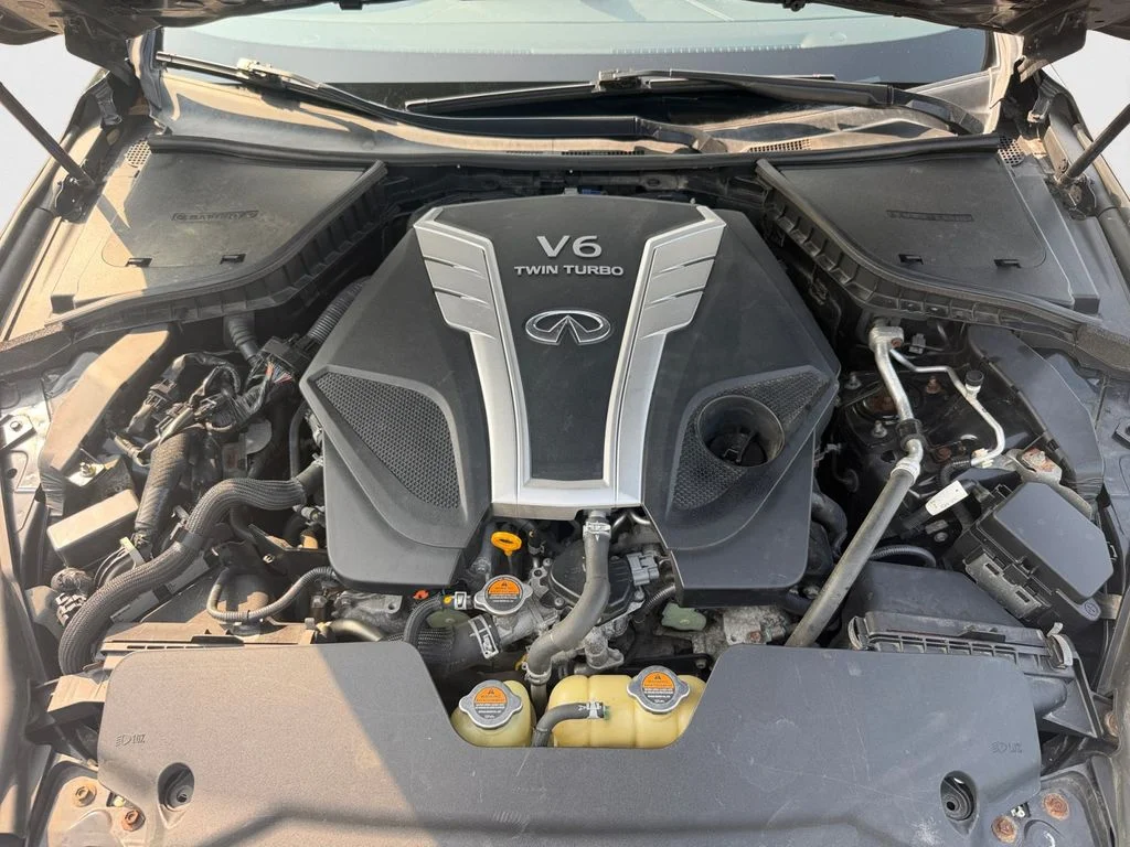 Used 2018 Black INFINITI 3.0t LUXE image 14